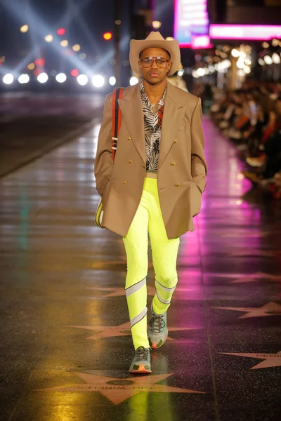 Look 74